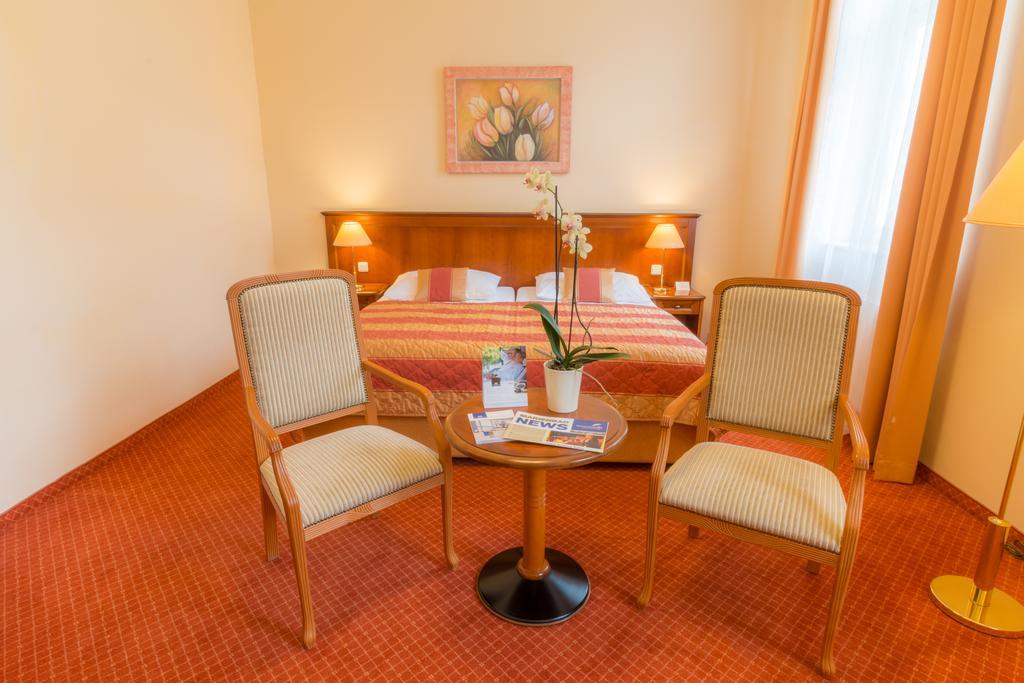 Ensana Centralni Lazne - Maria Spa Mariánské Lázně المظهر الخارجي الصورة